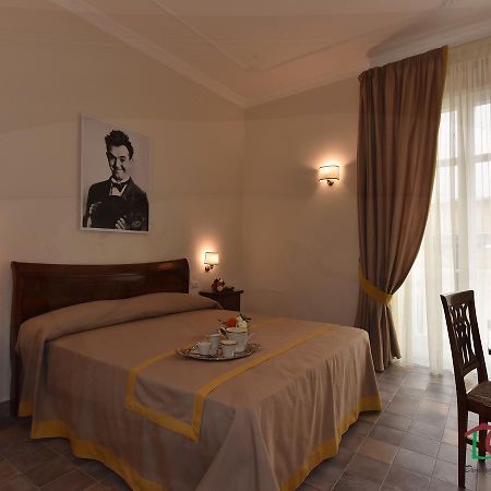 Dimora Conte Di Ruvo Bed & Breakfast Naples Luaran gambar