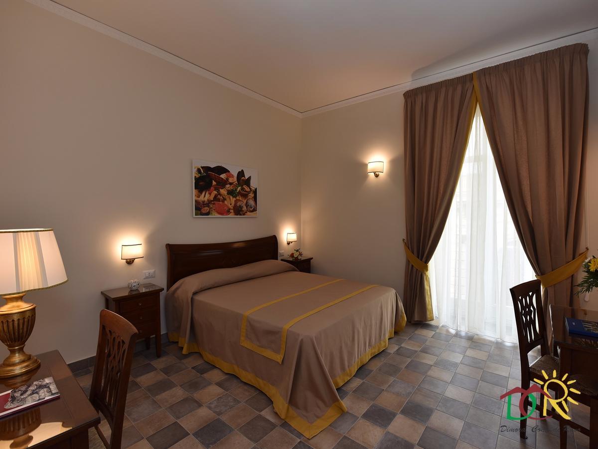 Dimora Conte Di Ruvo Bed & Breakfast Naples Luaran gambar